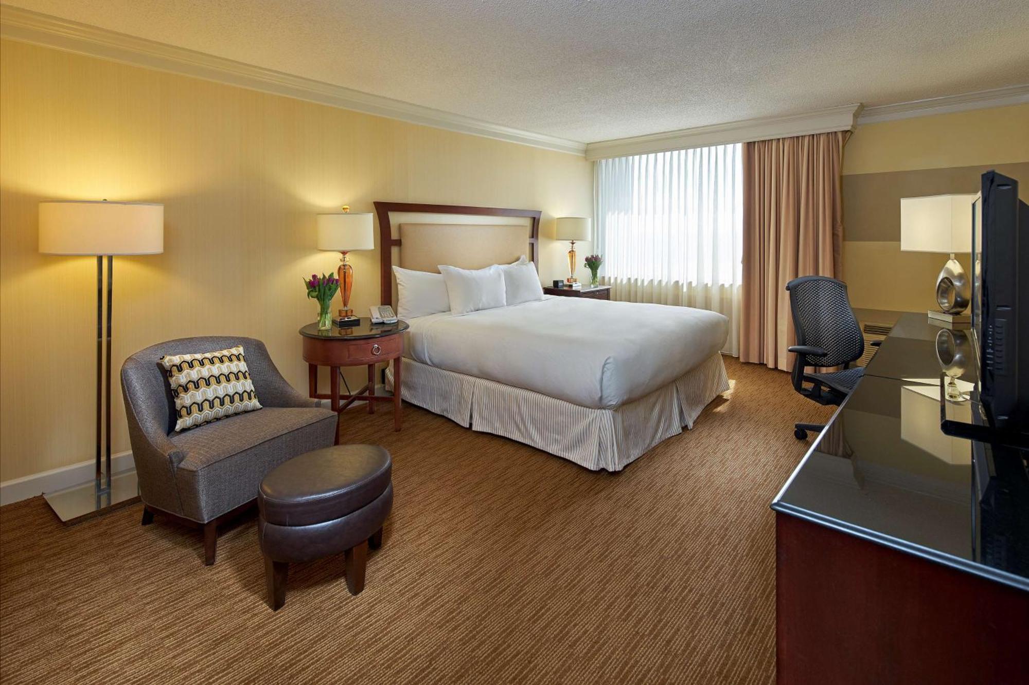 Hotel Hilton Raleigh North Hills Exterior foto