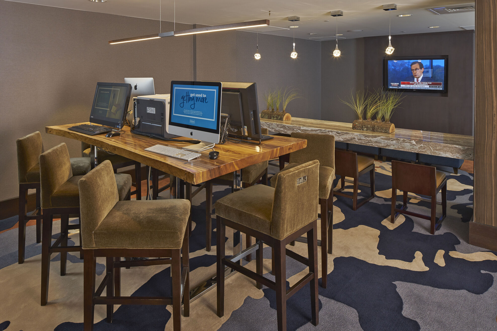 Hotel Hilton Raleigh North Hills Facilidades foto